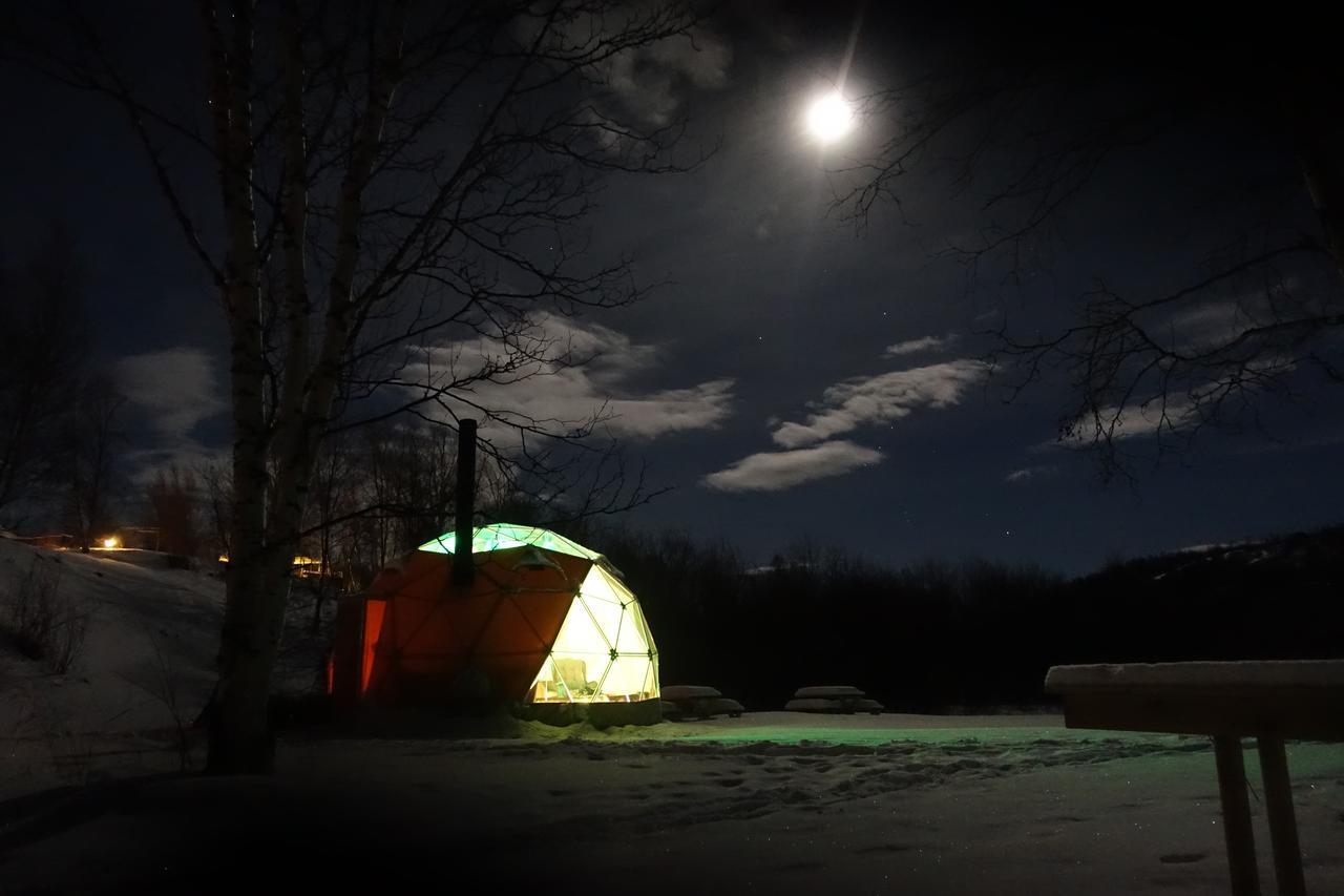 Wild Caribou Dome Hotel Lakselv Exterior photo